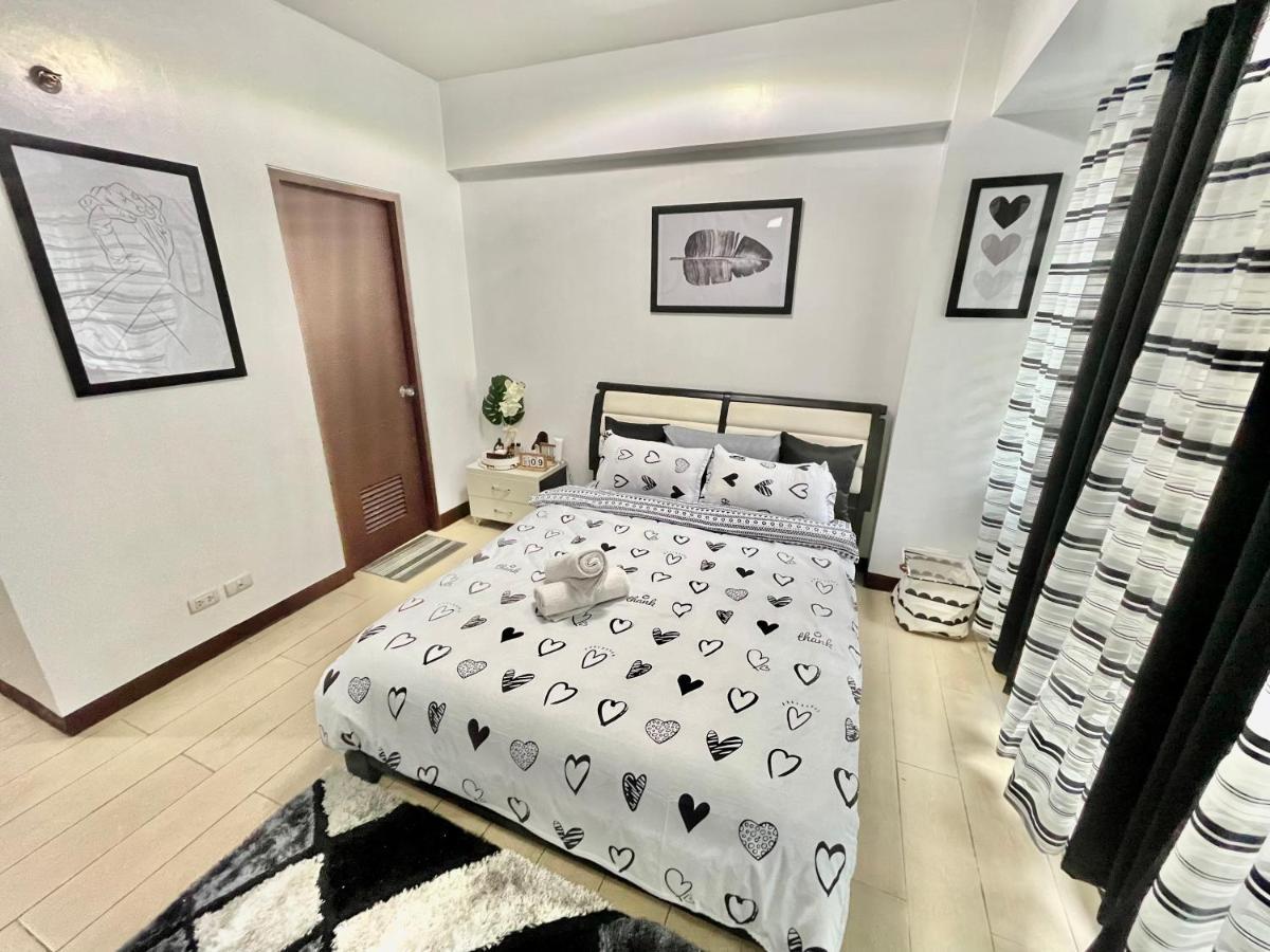 Two Palm Tree Villas Pasay Exteriér fotografie
