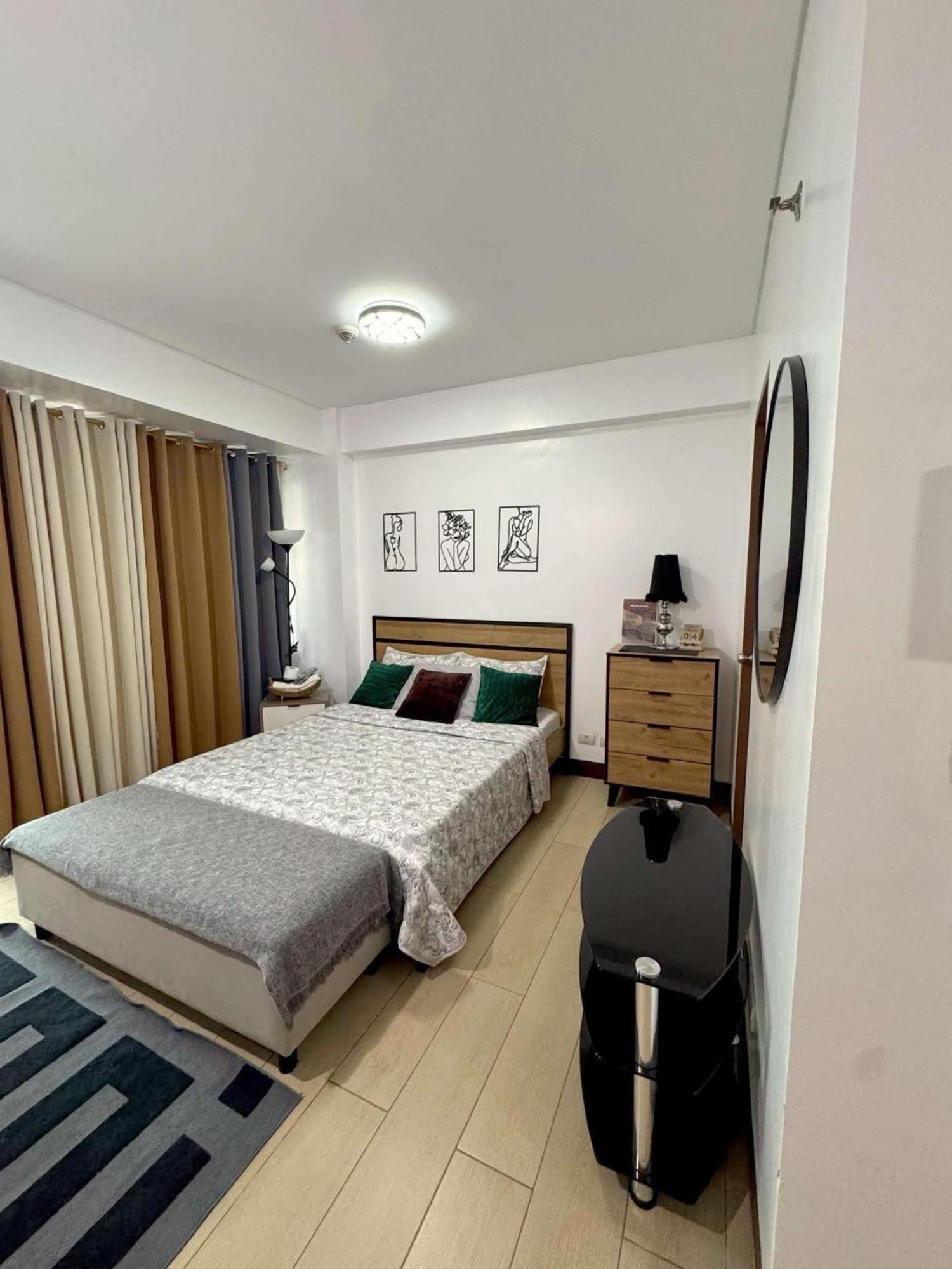 Two Palm Tree Villas Pasay Exteriér fotografie