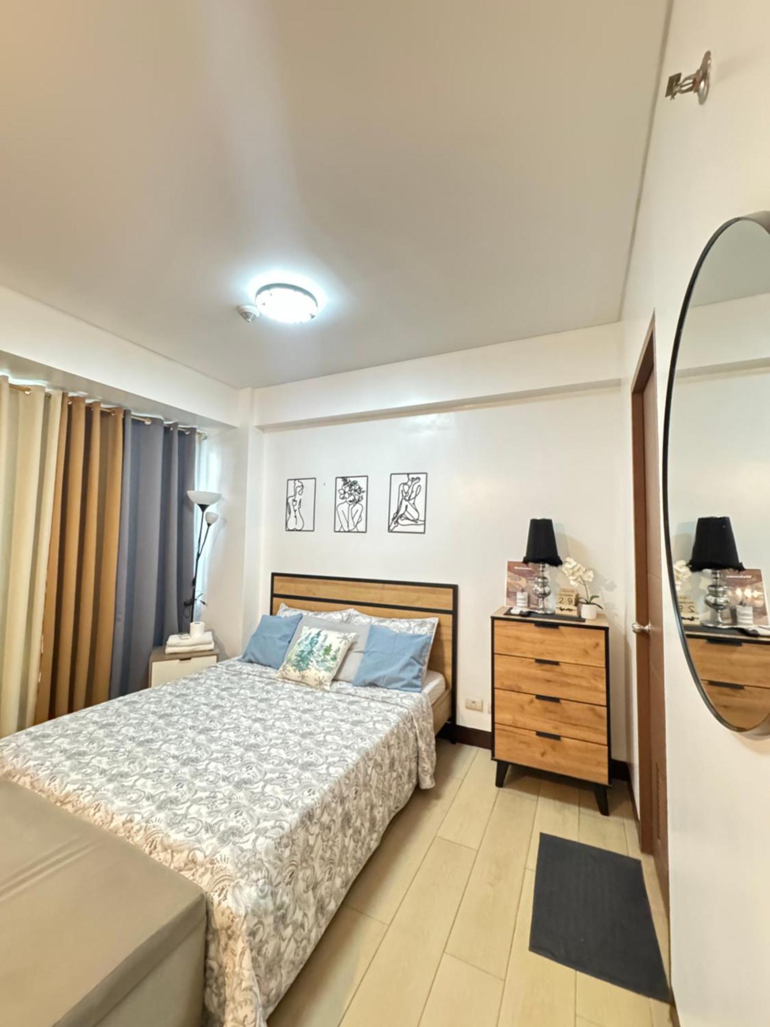 Two Palm Tree Villas Pasay Exteriér fotografie